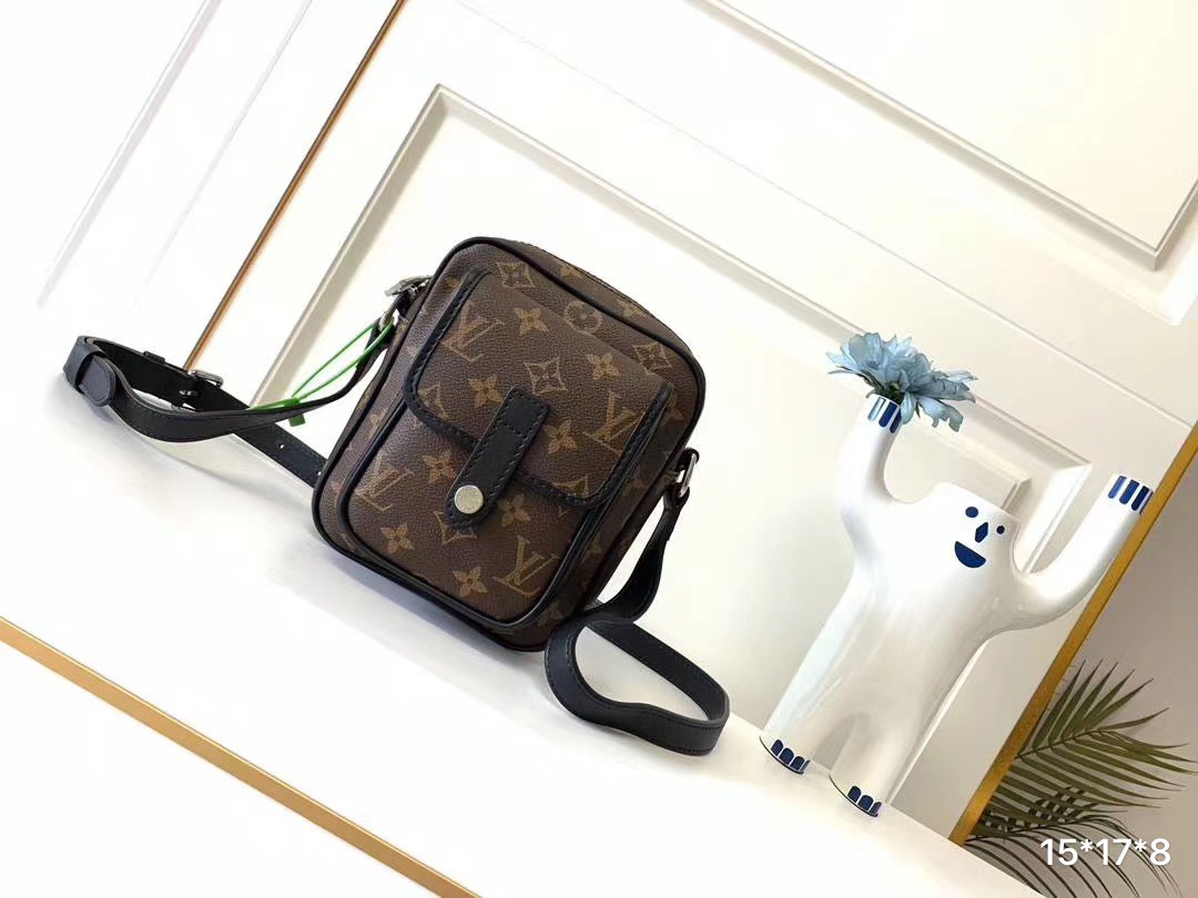 Túi xách nam Louis Vuitton siêu cấp 31e14b0ddc4a2014795b - Túi xách nam Louis Vuitton Siêu Cấp TXNLV1190