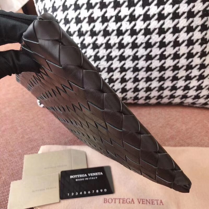 a8ed588a3310ce4e9701 - T&uacute;i x&aacute;ch nam Bottega Veneta Si&ecirc;u Cấp TXNSC1162