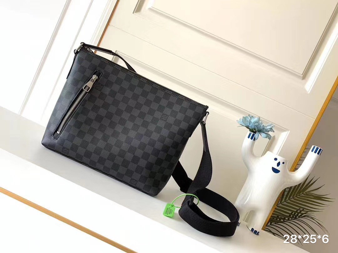 Túi xách nam Louis Vuitton siêu cấp ef87d7104057bc09e546 - Túi xách nam Louis Vuitton Siêu Cấp TXNLV1191