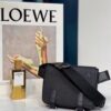 746cf1a22a34d66a8f25 100x100 - Túi xách nam Loewe Siêu Cấp TXNSC1244