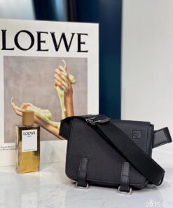 Túi xách nam Loewe Siêu Cấp TXNSC1245 746cf1a22a34d66a8f25 247x296 - Túi xách nam Loewe Siêu Cấp TXNSC1245