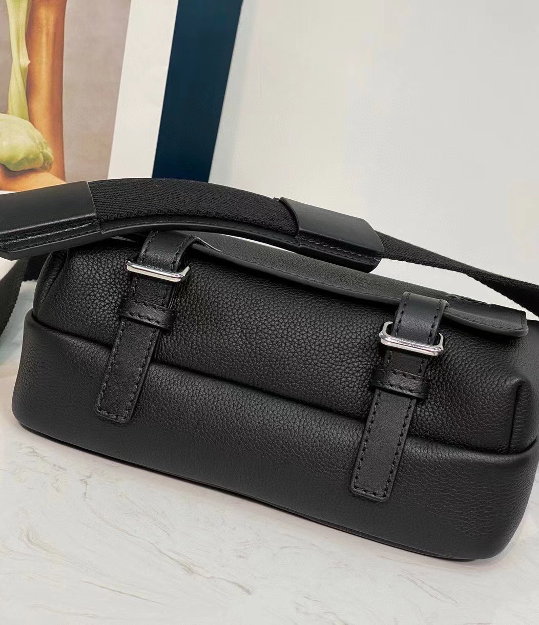 Túi xách nam Loewe siêu cấp b68fc23e19a8e5f6bcb9 - Túi xách nam Loewe Siêu Cấp TXNSC1242