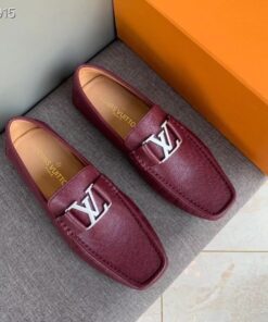 Giày nam Louis Vuitton Siêu Cấp MSLV1321 256d731b7960863edf71 247x296 - Giày nam Louis Vuitton Siêu Cấp MSLV1321