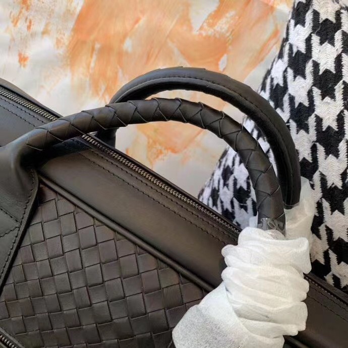 z2071993232597 2067d540c4704378fb5c9ec4a64288b4 - T&uacute;i x&aacute;ch nam Bottega Veneta Si&ecirc;u Cấp TXNSC1350