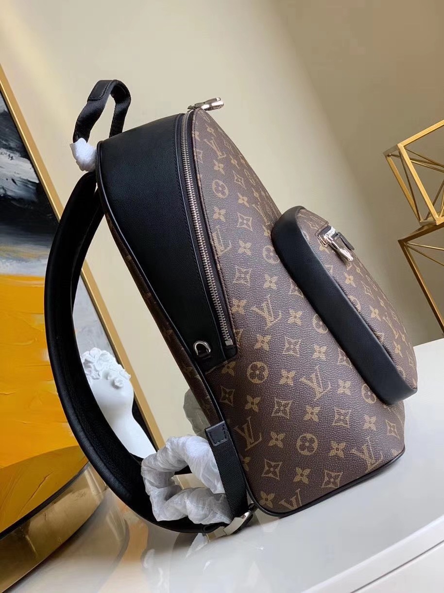z2126966917027 d33915db8f253571849823700f0c0074 - T&uacute;i x&aacute;ch nam Louis Vuitton Si&ecirc;u cấp TXNSC1382