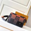 z2139999727535 db9c225adabd6c334da3bb9d6d15e049 100x100 - Túi xách nam Louis Vuitton Siêu cấp TXNSC1392