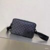z2151981477363 3bb239199f7df68fbf2401467bb8a615 100x100 - Túi xách nam Louis Vuitton Siêu cấp TXNSC1397