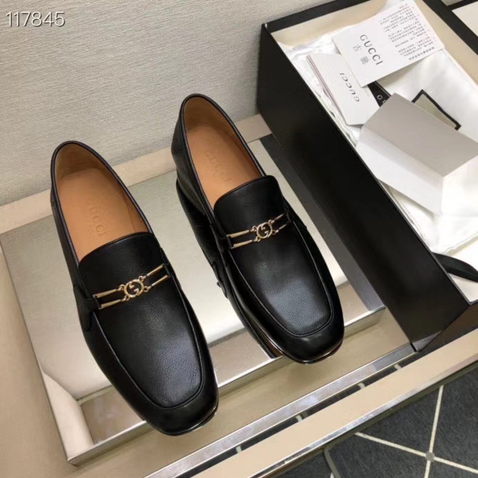 z2156474292241 cd911b3911d0c9499719d7c8eb596ff5 1536x1536 - Giày nam Gucci siêu cấp MSSC1402