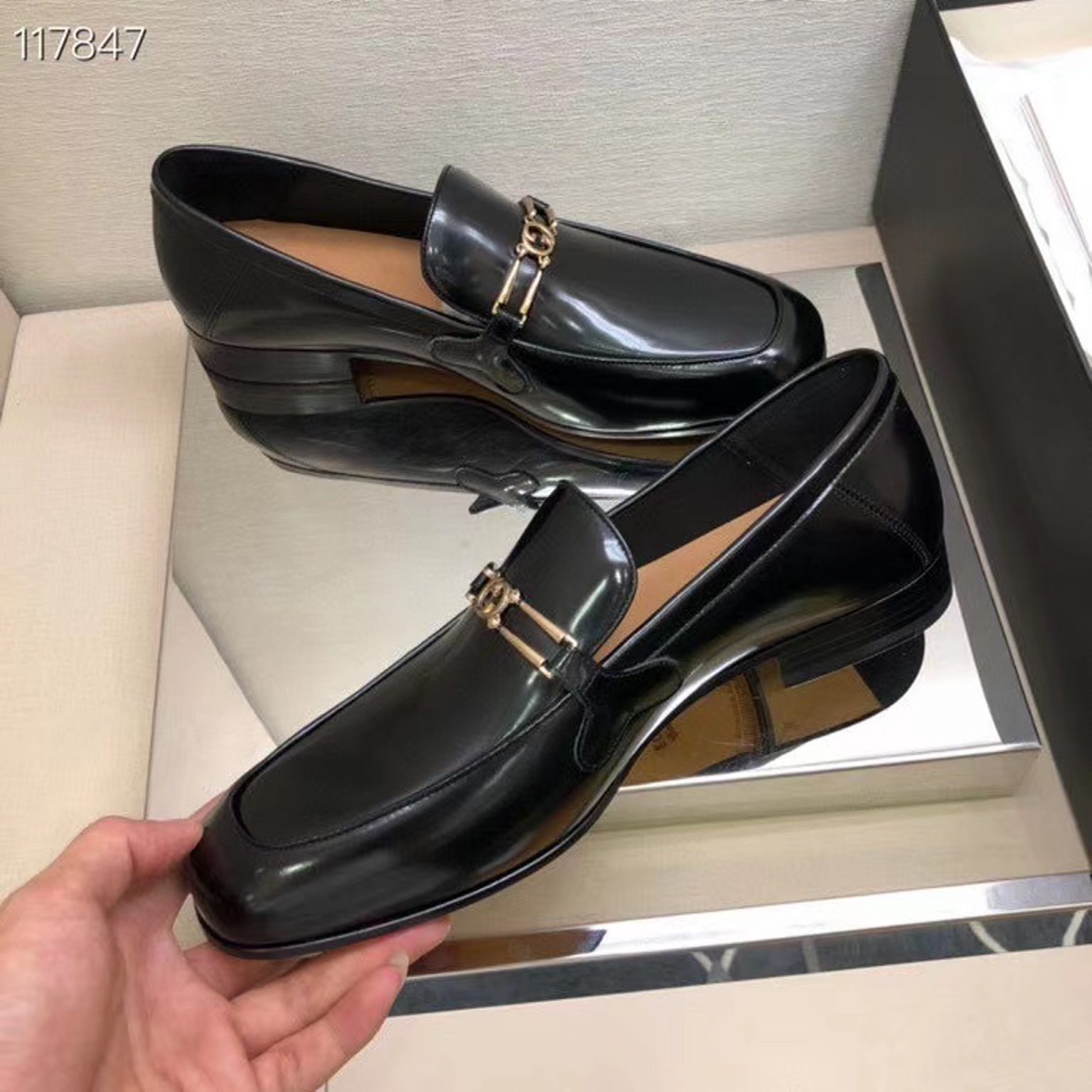 z2156477438772 6c3a6551426227471eb58c6dc20fc5f5 1536x1536 - Giày nam Gucci siêu cấp MSSC1404