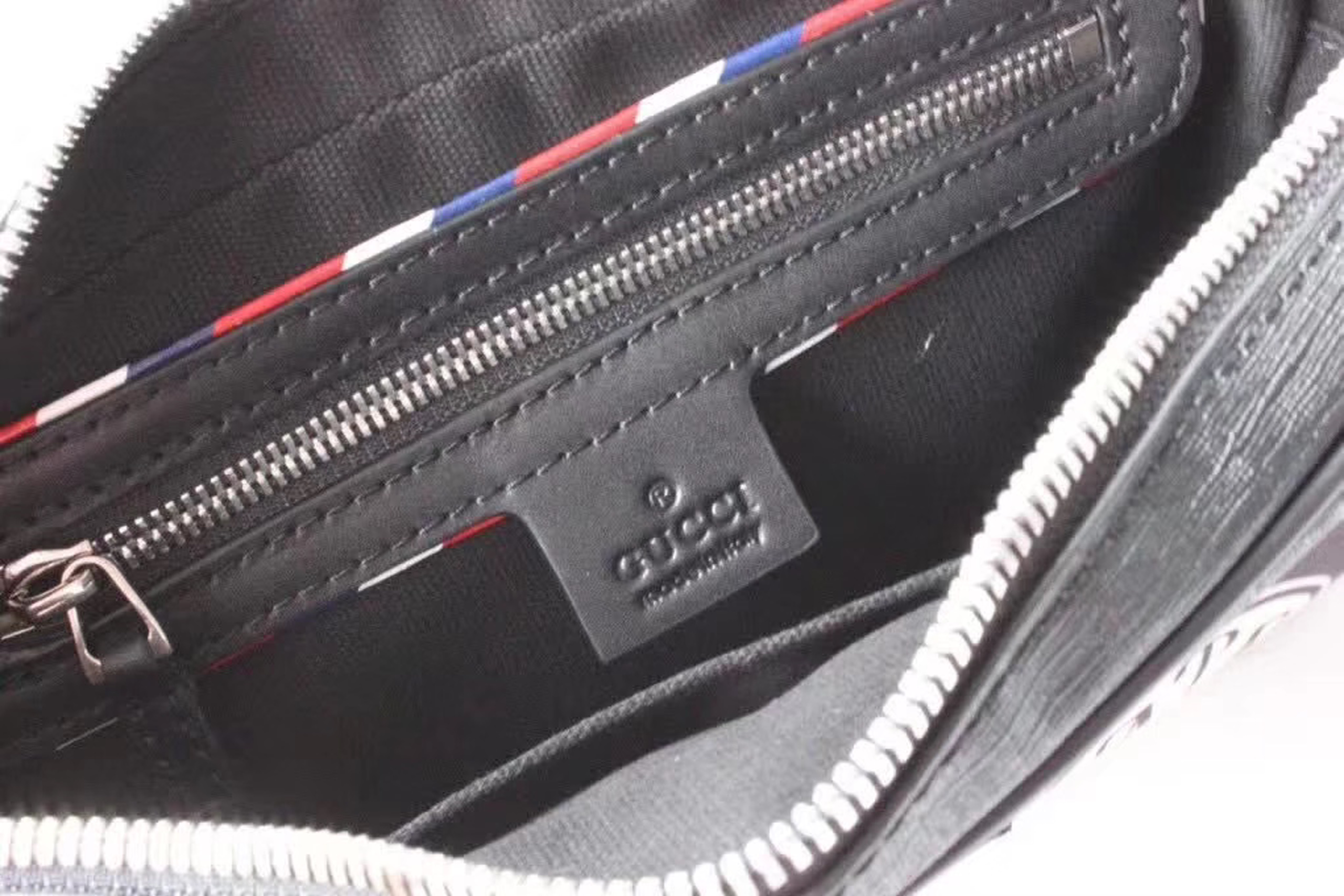 z2156763452832 617c8c6c3002fc75887d2c9755fb7faa - T&uacute;i x&aacute;ch nam Gucci Si&ecirc;u cấp TXNSC1406