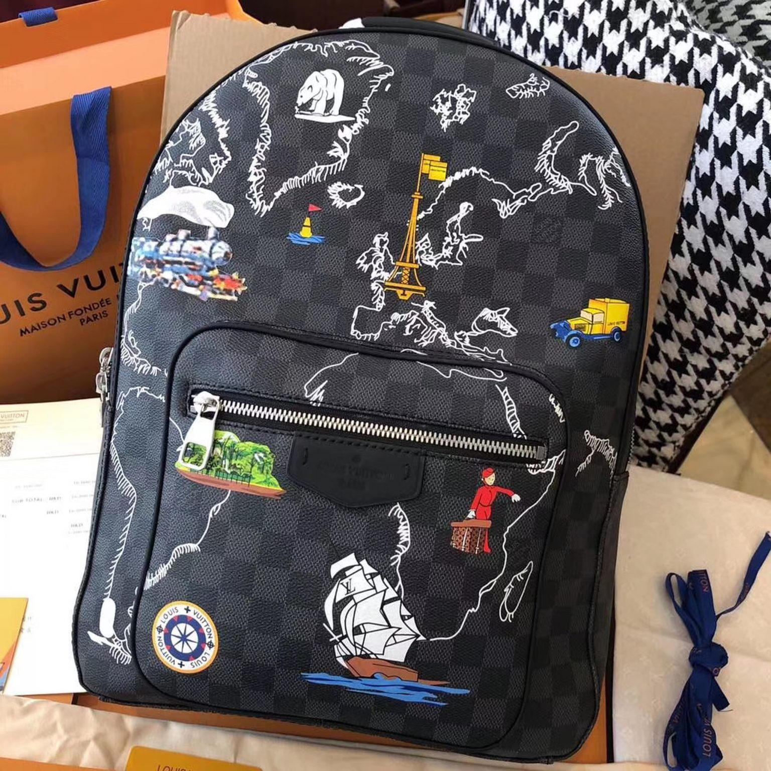 z2160506524044 e91834fb918782ea635ab525e5d0403c 1536x1536 - Túi xách nam Louis Vuitton Siêu cấp TXNSC1418