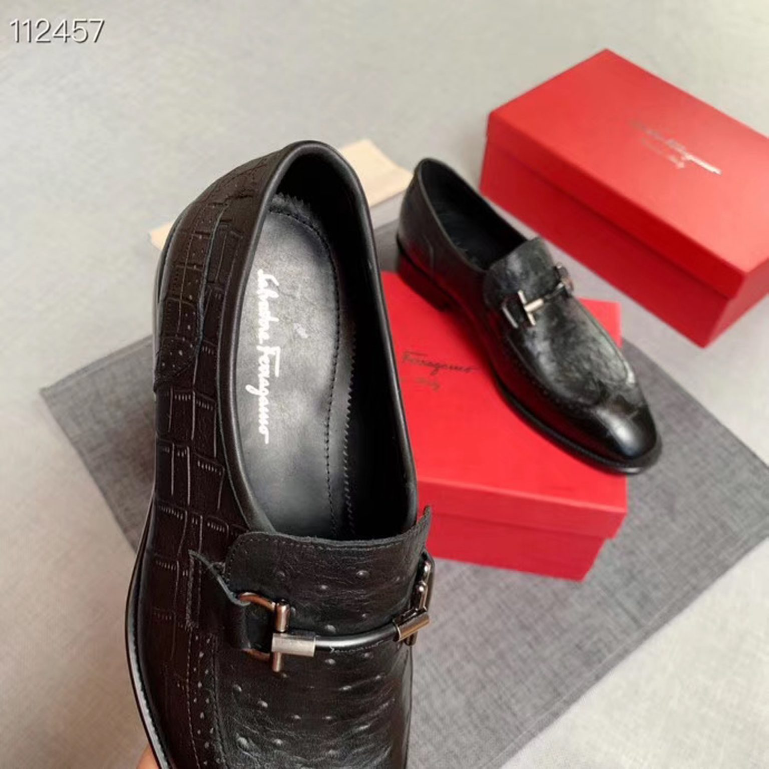 z2161684735388 16519d10eefb5d2ba40feb7097245b4f 1536x1536 - Giày nam Salvatore Ferragamo siêu cấp MSSC1420