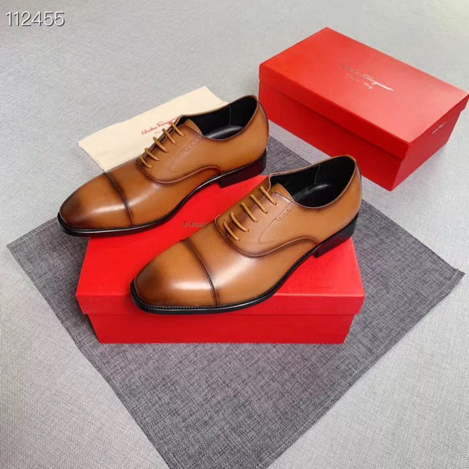 z2161687087619 d4d63a277d4576d2a2abfb39d2f9e84a 1536x1536 - Giày nam Salvatore Ferragamo siêu cấp MSSC1422