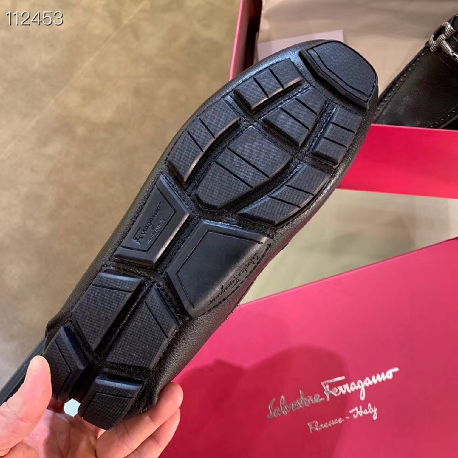 z2161688129987 8e669b09fb93111dfa9cbdadf400a57c 1536x1536 - Giày nam Salvatore Ferragamo siêu cấp MSSC1423