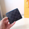 z2161793204957 7607fa7b76c11da1c91ad6ff993490a8 100x100 - Ví nam Louis Vuitton Siêu cấp VNSC1417