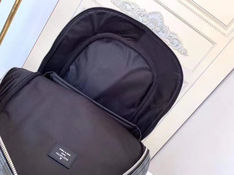 Túi xách nam Louis Vuitton siêu cấp z2176839574624 8c1a35acc5db7a253b25c5052b350ec8 - Túi xách nam Louis Vuitton siêu cấp MSSC1442