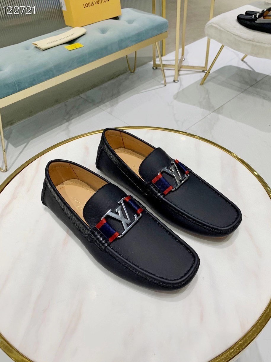 z2184888252226 6fefed834e474fdfa548306a8471423c - Gi&agrave;y nam Louis Vuitton si&ecirc;u cấp MSSC1451