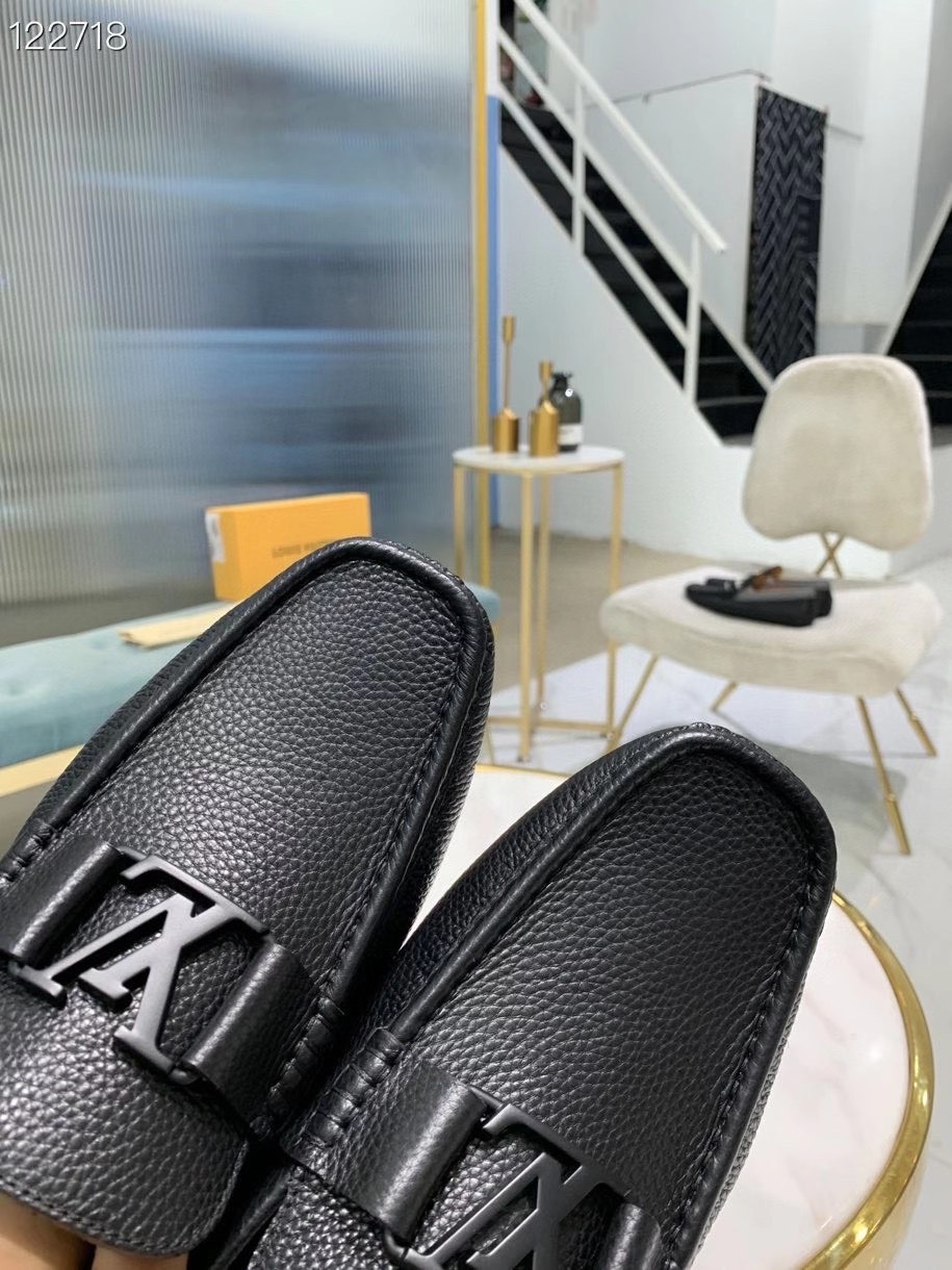 z2184889361581 58892ffdffbf07f4c69ea3f27c1e80c3 - Giày nam Louis Vuitton siêu cấp MSSC1452 z2184889361581 58892ffdffbf07f4c69ea3f27c1e80c3 - Giày nam Louis Vuitton siêu cấp MSSC1452