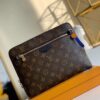 z2206668394428 5d3b9742ae9762a9cc07c1eab4ddd4f8 100x100 - Ví nam Louis Vuitton siêu cấp MSSC1498