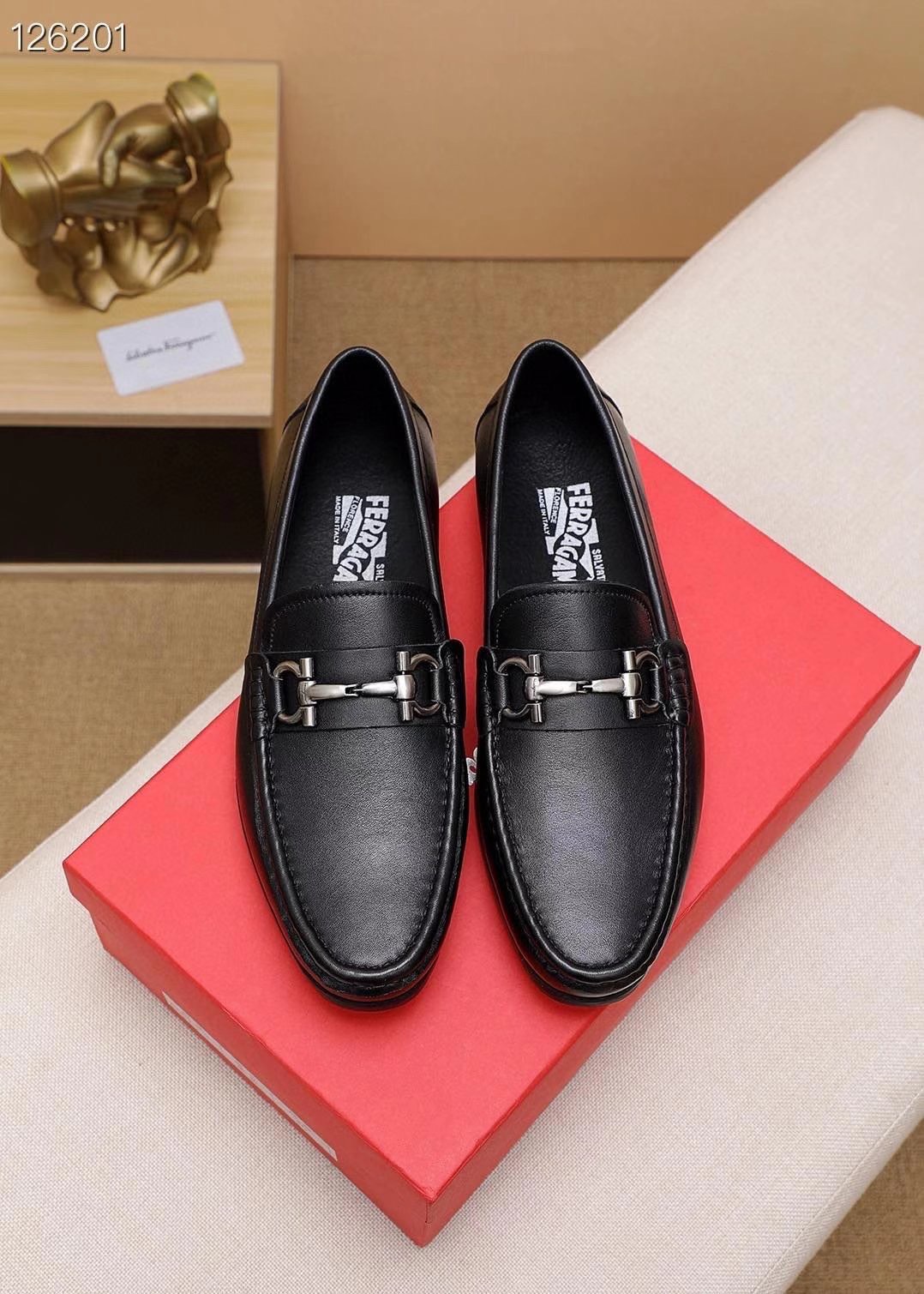 z2226518078522 55e7362eda80c44966f3420afcfefbd6 - Gi&agrave;y nam Salvatore Ferragamo si&ecirc;u cấp MSSC1517