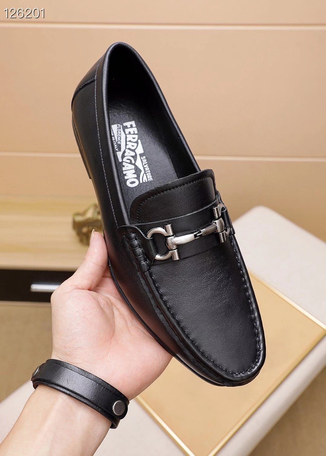 z2226518078768 d655ecacc071680667d1df3587372ec2 - Gi&agrave;y nam Salvatore Ferragamo si&ecirc;u cấp MSSC1517