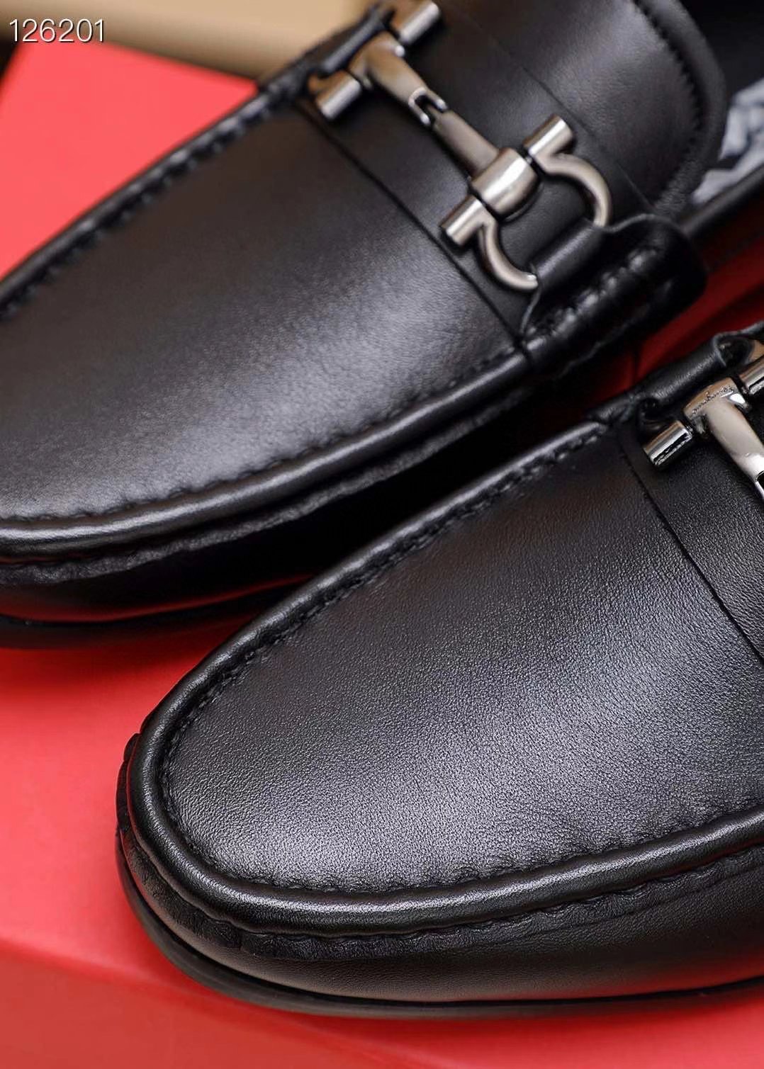 z2226518078774 1aa91a5539527b0807c5bc87010958a2 - Gi&agrave;y nam Salvatore Ferragamo si&ecirc;u cấp MSSC1517