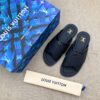 z2364057505366 af164503c7a272c872e2b7abf0012dbb 100x100 - Dép nam Louis Vuitton siêu cấp GNSC1605