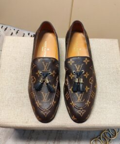 Giày nam Louis Vuitton siêu cấp GNSC1615 z2369201891765 febb0af3d17a997c0cd6faf1bbff962f 247x296 - Giày nam Louis Vuitton siêu cấp GNSC1615