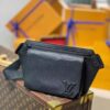 z2411958683146 0788284f190a01d00427a0c9c6c2bf06 100x100 - Túi xách nam Louis Vuitton siêu cấp TXSC1650