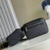 z2411958795850 e8399bc2b9bf97412de24030e3120073 100x100 - Túi xách nam Louis Vuitton siêu cấp TXSC1647