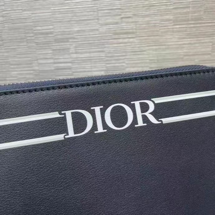 z2434003447017 e1c8349c55c6b78011b9672c8433d776 - T&uacute;i x&aacute;ch nam Dior si&ecirc;u cấp TXSC1673