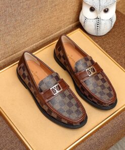 Giày Nam Louis Vuitton Siêu Cấp GNLV1708 z2539386306691 e94f1e38bee78dc8a9857f2b06482193 247x296 - Giày Nam Louis Vuitton Siêu Cấp GNLV1708