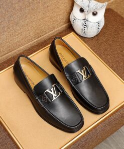 Giày Nam Louis Vuitton Siêu Cấp GNLV1712 z2539387328385 6112c235e4da88e01dc3cef39b238b83 247x296 - Giày Nam Louis Vuitton Siêu Cấp GNLV1712