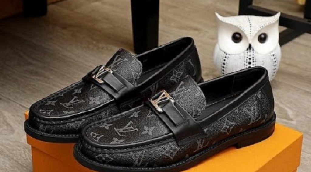 bán giày Louis Vuitton authentic