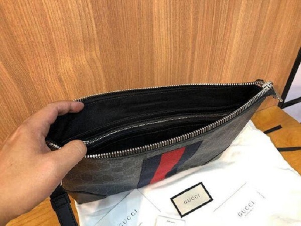 cap nam gucci 6 - Những mẫu cặp nam Gucci d&agrave;nh cho d&acirc;n văn ph&ograve;ng cực sang trọng