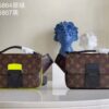 z2604667562278 1c64293f8104cb59204389067eab53d0 100x100 - Túi xách nam Louis Vuitton siêu cấp TXSC1740