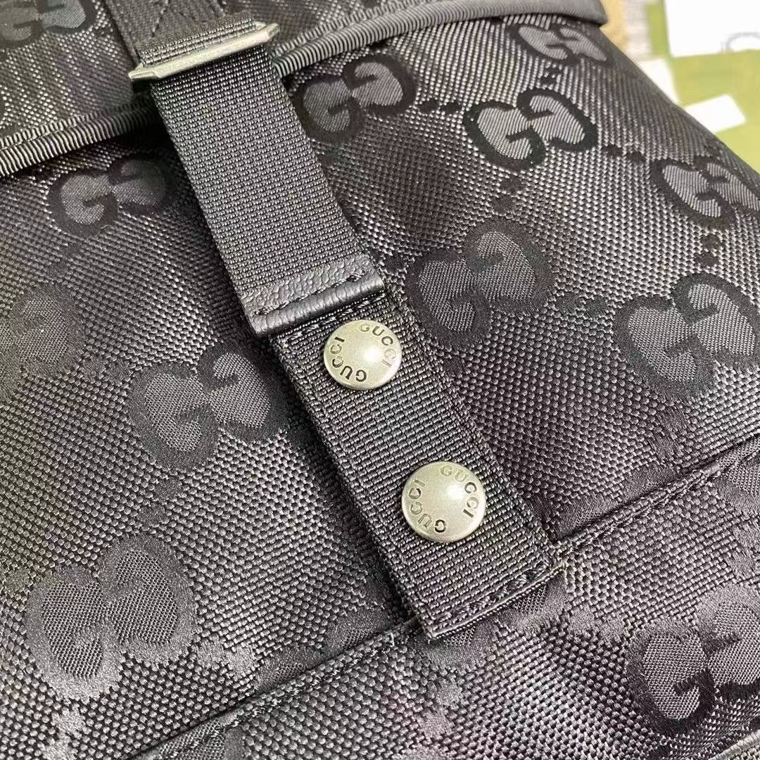z2612830457228 6a85223be56978322e5a5d2ae4309005 - T&uacute;i x&aacute;ch nam Gucci si&ecirc;u cấp MSSC1742