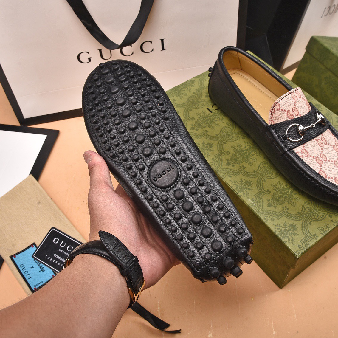 z2637709831483 bf41c6534943055bba623e520ce4d414 - Giày nam Gucci siêu cấp GNSC1753 z2637709831483 bf41c6534943055bba623e520ce4d414 - Giày nam Gucci siêu cấp GNSC1753