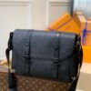z2646886026263 0f8f91ec33bd0614e60e36eb676ff152 1 100x100 - Túi xách nam Gucci siêu cấp MSSC1745B