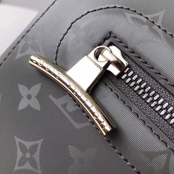 z2659934471530 10a0c33c6b4756275eb400aae92417e3 - Túi xách nam Louis Vuitton siêu cấp TXSC1761 z2659934471530 10a0c33c6b4756275eb400aae92417e3 - Túi xách nam Louis Vuitton siêu cấp TXSC1761