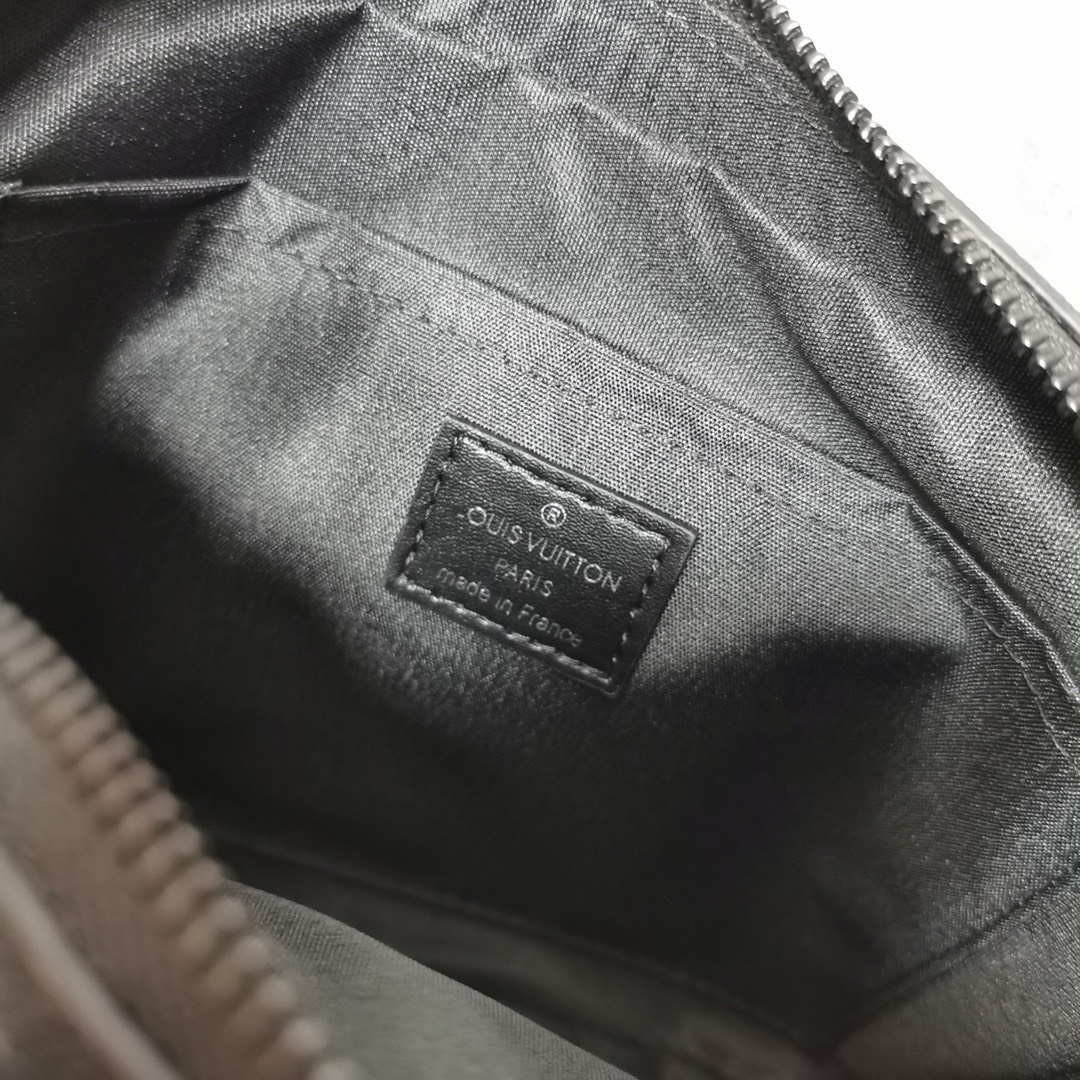 z2669024095804 5368d5f9b79a2a582280b7400e77248f - Túi xách nam Louis Vuitton siêu cấp TXSC1767 z2669024095804 5368d5f9b79a2a582280b7400e77248f - Túi xách nam Louis Vuitton siêu cấp TXSC1767