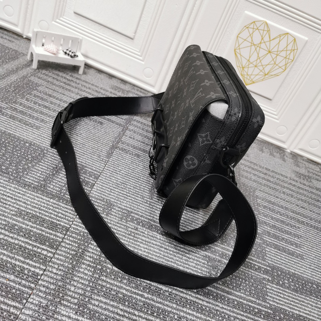 z2669024260176 be6c2c89687abe8bca58fb68b1dfd43c - Túi xách nam Louis Vuitton siêu cấp TXSC1768 z2669024260176 be6c2c89687abe8bca58fb68b1dfd43c - Túi xách nam Louis Vuitton siêu cấp TXSC1768