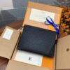 z2682832135071 a2d2ac6960bb028c01ea26d08500c82f 100x100 - Ví nam Louis Vuitton siêu cấp VNSC1771