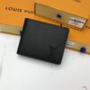 z2733502654204 f4686d2ced88245dc6894e344ba1e223 100x100 - Ví nam Louis Vuitton siêu cấp VNSC1791