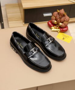 Giày Nam Louis Vuitton Siêu Cấp GNLV1796 z2747478637051 ea12ac04b071da441612aa02525c7476 247x296 - Giày Nam Louis Vuitton Siêu Cấp GNLV1796