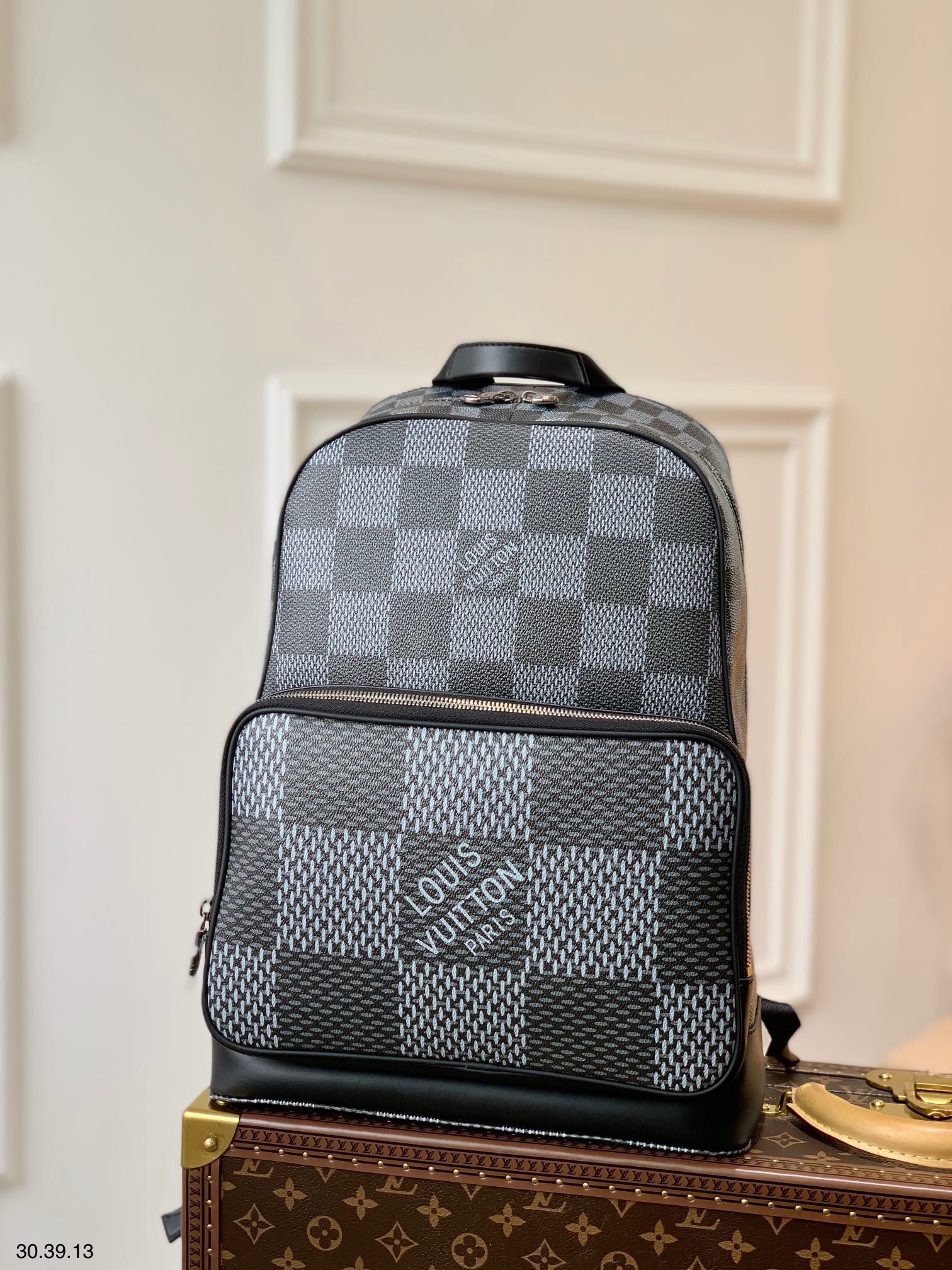 z2754678568973 2e7d3c436196e1a537dfbeaa164d99f8 - T&uacute;i x&aacute;ch nam Louis Vuitton si&ecirc;u cấp TXSC1801