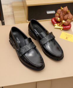 Giày Nam Louis Vuitton Siêu Cấp GNLV1830 z2786951012701 ceb331822d88138ce38261bf5dcbd55c 247x296 - Giày Nam Louis Vuitton Siêu Cấp GNLV1830