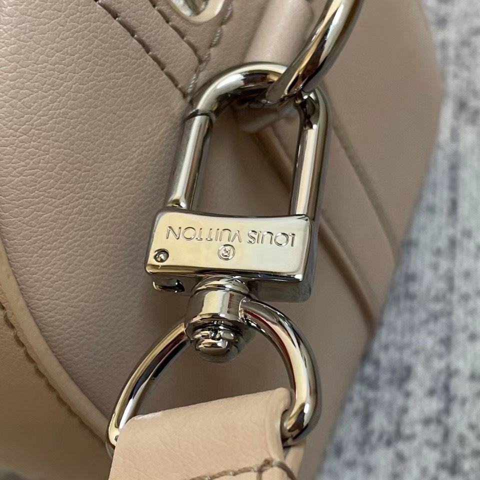 z2801217993840 3200d06339fd0ade5ab3576eeb1e31ed - Túi xách nam Louis Vuitton siêu cấp TXSC1845 z2801217993840 3200d06339fd0ade5ab3576eeb1e31ed - Túi xách nam Louis Vuitton siêu cấp TXSC1845