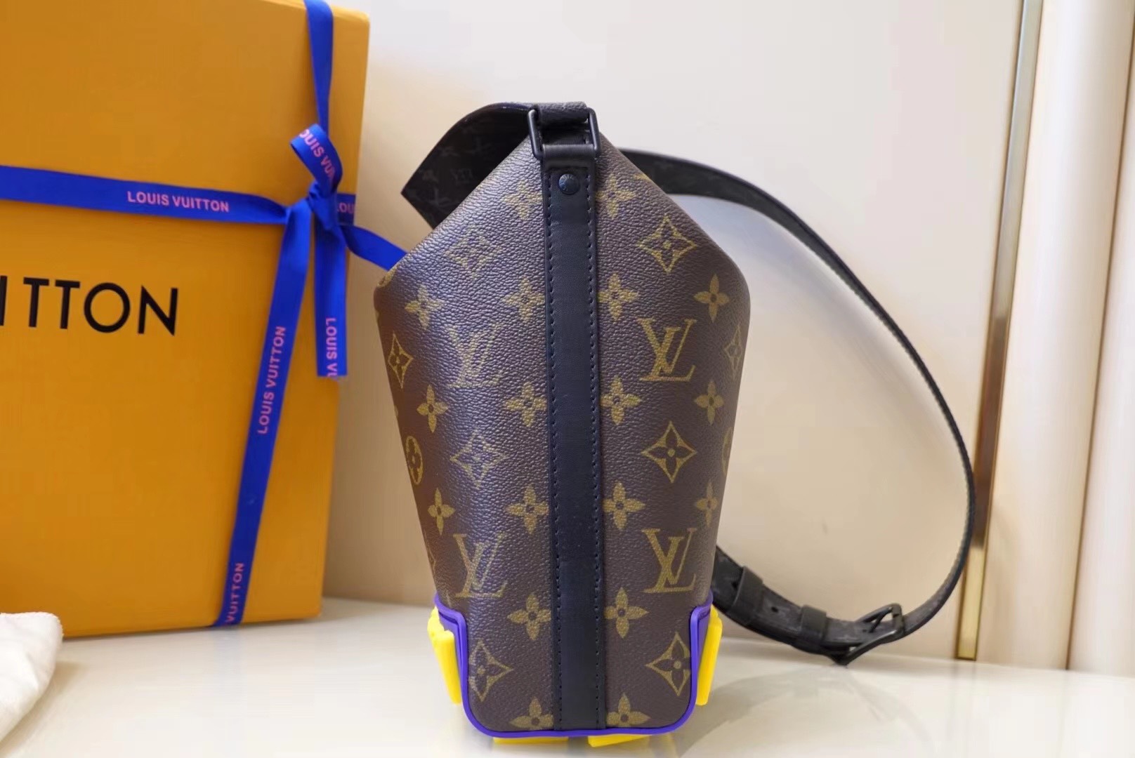 z2807124536777 b07f630ffa6253df01ba8e7dff674578 - Túi xách nam Louis Vuitton siêu cấp TXSC1848 z2807124536777 b07f630ffa6253df01ba8e7dff674578 - Túi xách nam Louis Vuitton siêu cấp TXSC1848