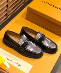 Giày Nam Louis Vuitton Siêu Cấp GNLV1861 z2827000783043 26da932e230d7088c0891c5a71405614 247x296 - Giày Nam Louis Vuitton Siêu Cấp GNLV1861